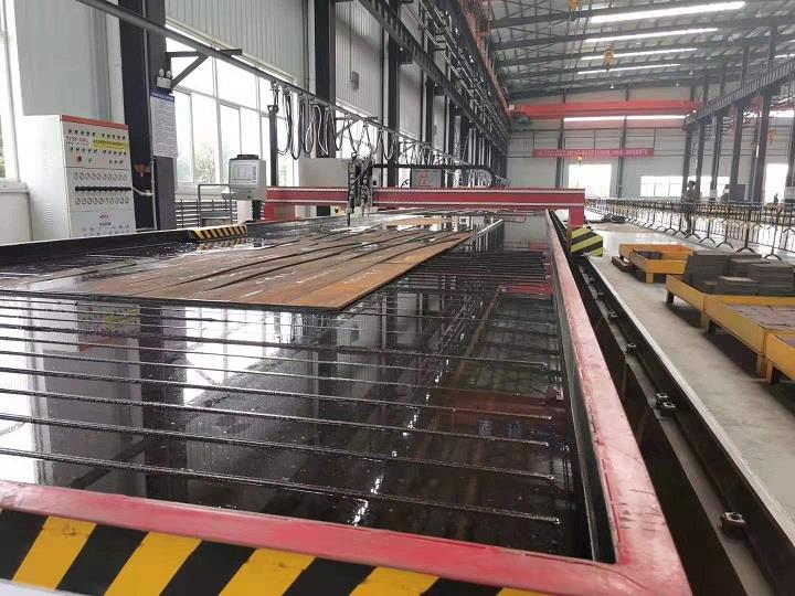 Máquina de corte por plasma cnc de alta gama. High end cnc plasma cutting machine.7